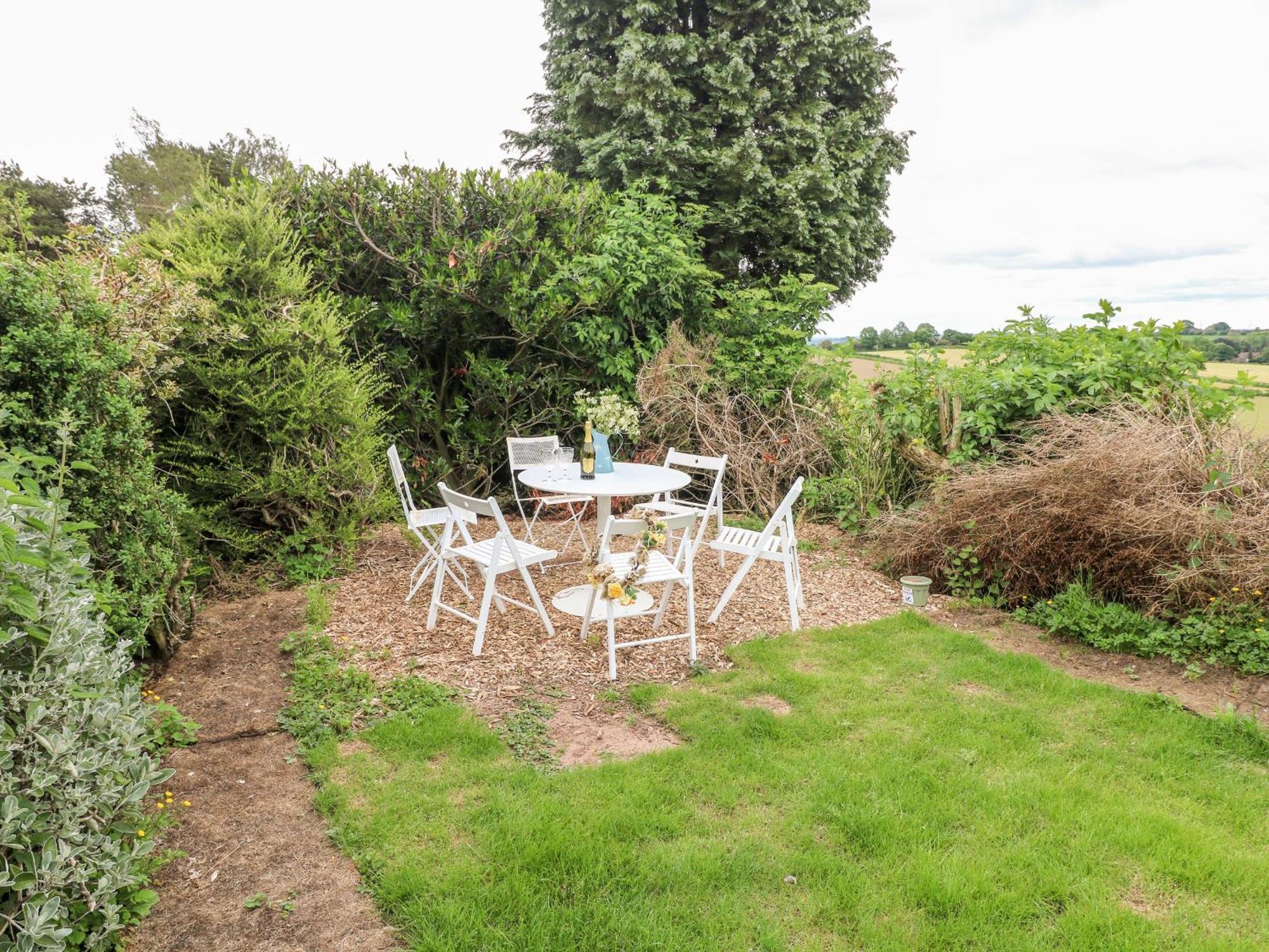 Fields Farm Villa Draycott in the Moors Bagian luar foto