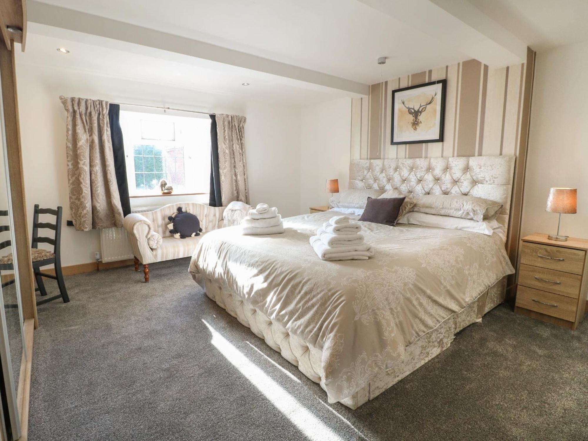 Fields Farm Villa Draycott in the Moors Bagian luar foto